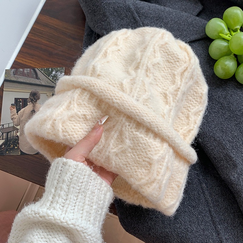 Bonnet en tricot torsadé crème - Beanie Cuffed Knit avis et prix